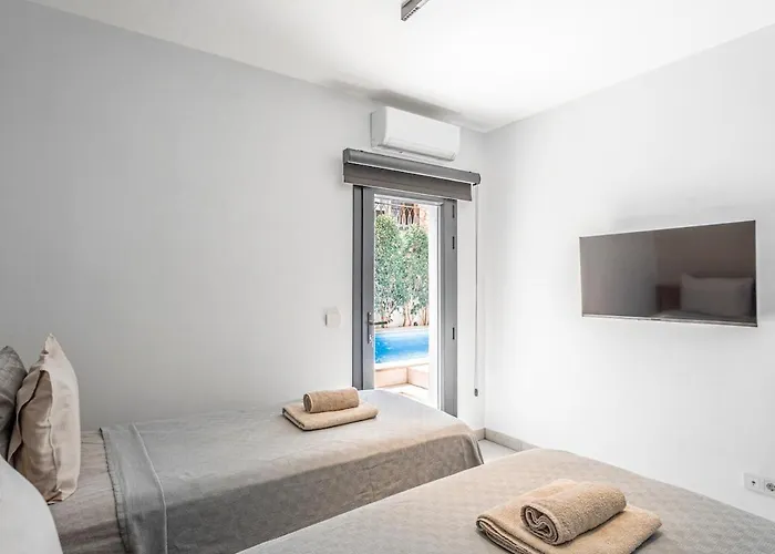 Villa 18 By Cimentepe Deluxe - With Heated Pool In Yalikavak *